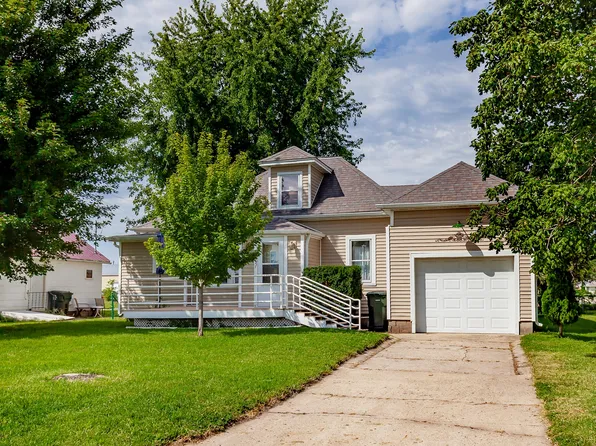 1205 18th St, Perry, IA 50220