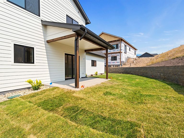 Listing photo 4