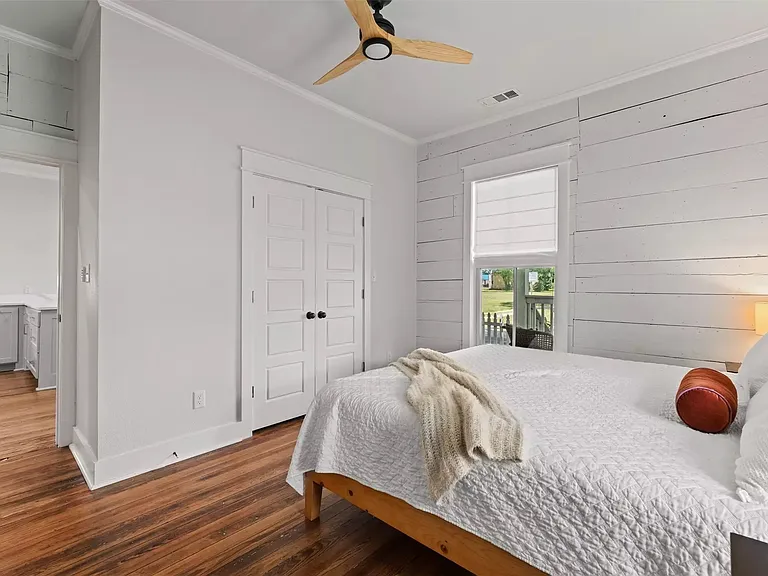 1012 Burnett Ave — Photo 35