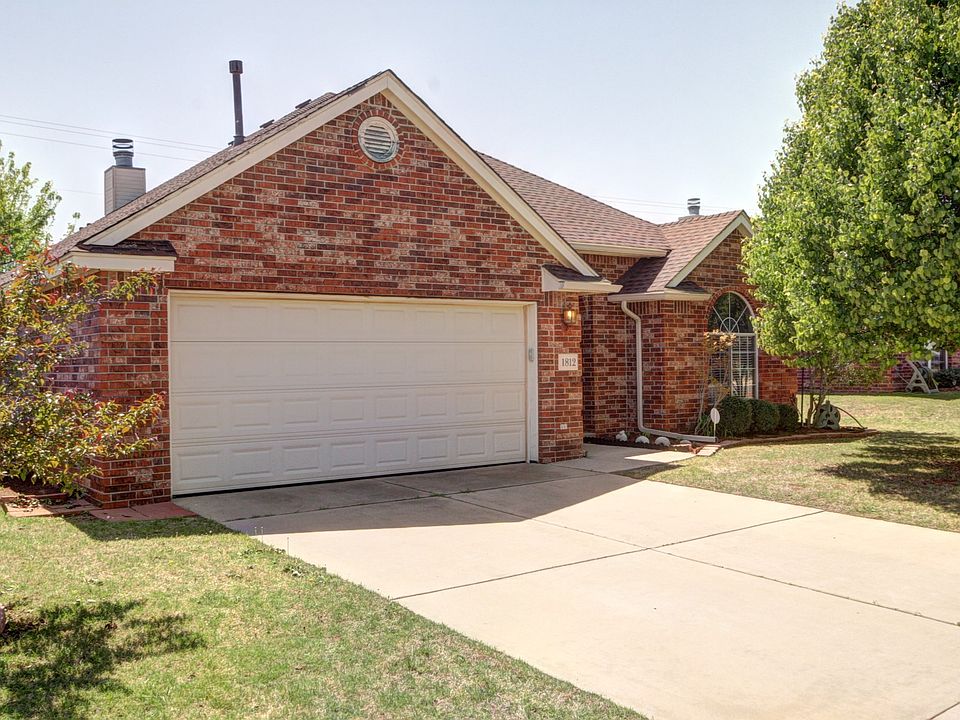 1st image of 1812 NW 172nd St