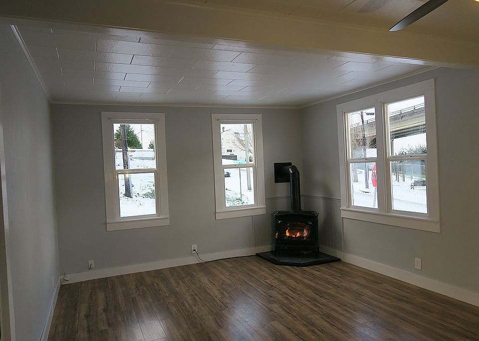 Front Room looking south