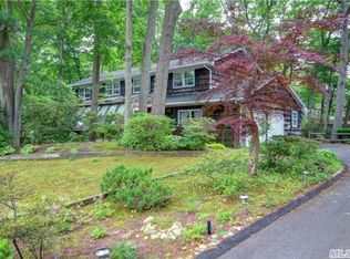 17 Locust Ln, Miller Place, NY 11764