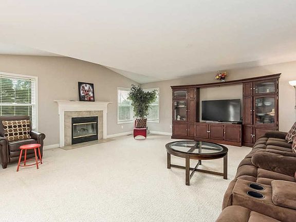 2nd image of 11634 Bridgewater Dr