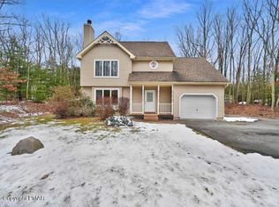 225 Majestic Dr, Saylorsburg, PA 18353