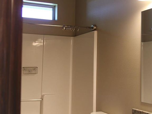 5th image of 4409 W Ballard St