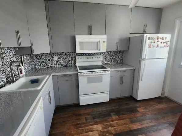 700 NE 14th Ave APT 401, Hallandale Beach, FL 33009