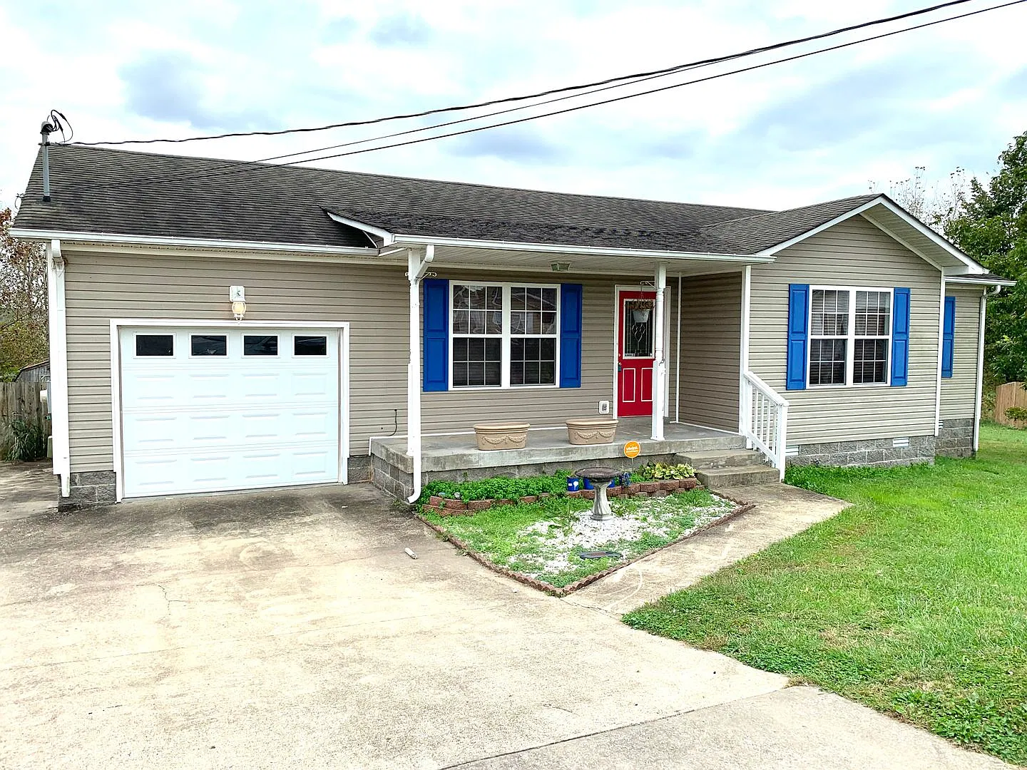 106 Milard Ct — Photo 1