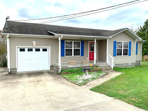 106 Milard Ct, Oak Grove, KY 42262