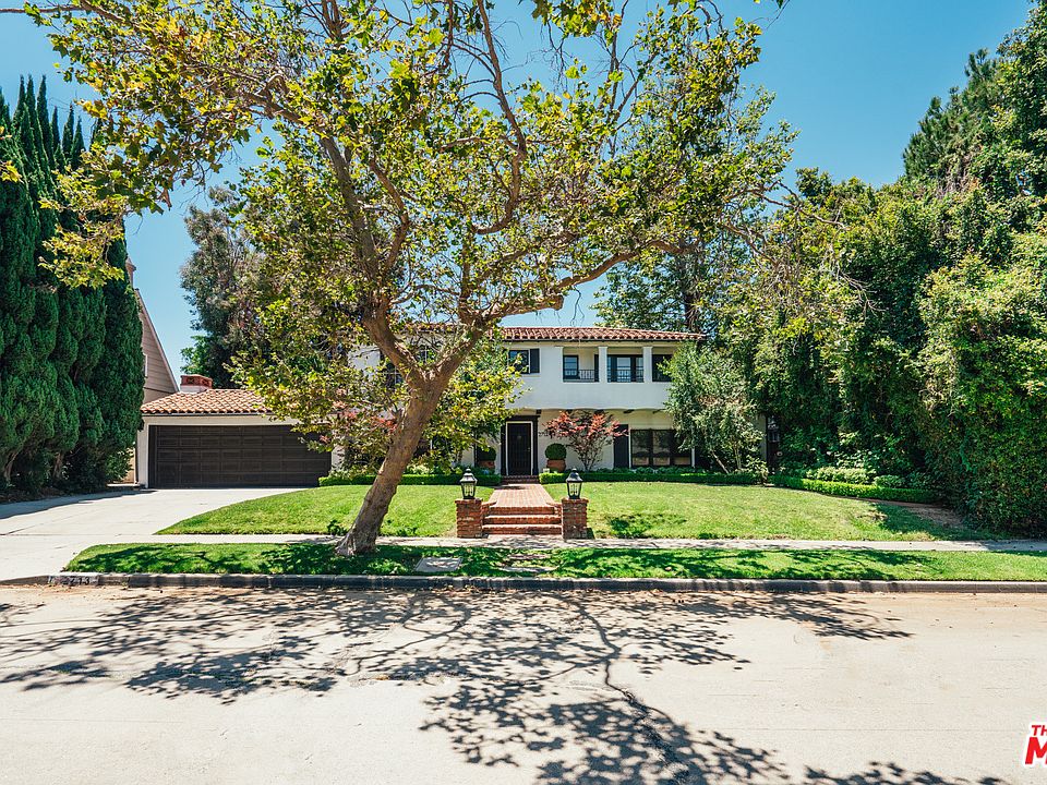 1st image of 2713 McConnell Dr