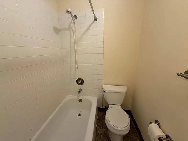11112 NE 124th Ln #D115 — Photo 24