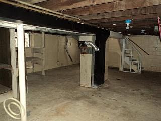 5th image of 63 W Woodward St