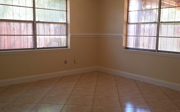 5th image of 1012 Monterrey St
