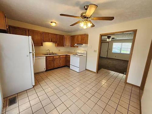 1646 Country Walk Ct #1646 Photo 1