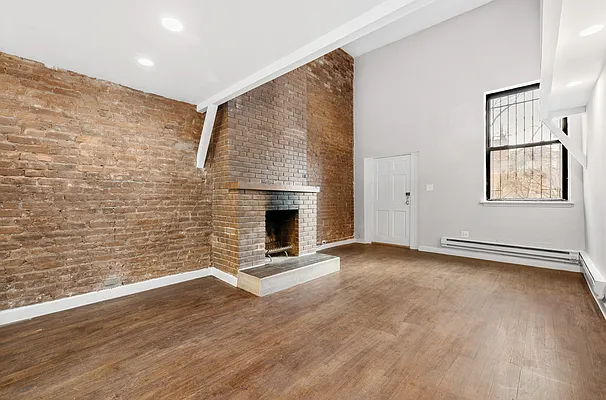 その他 one room tanky-trading-inc-outdoor-side