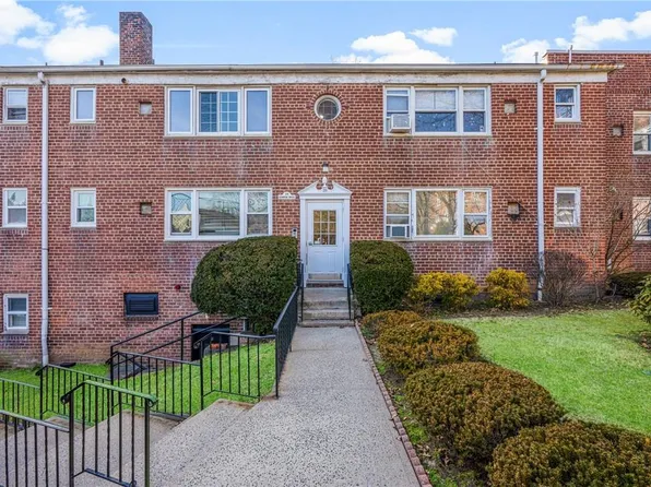 20 Leewood Circle #6L, Eastchester, NY 10709