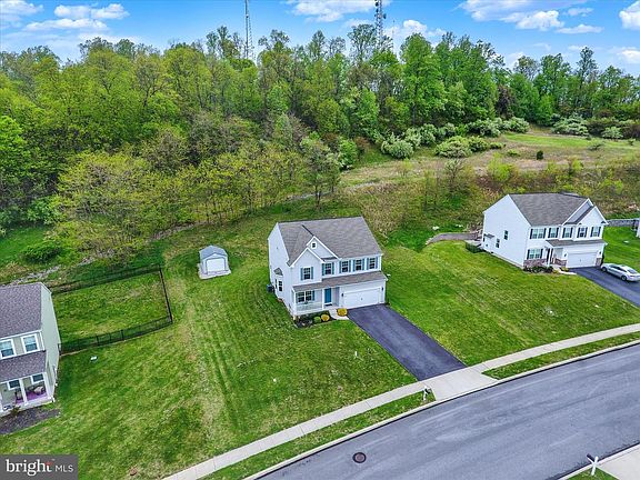 2nd image of 542 Sandpiper Ln