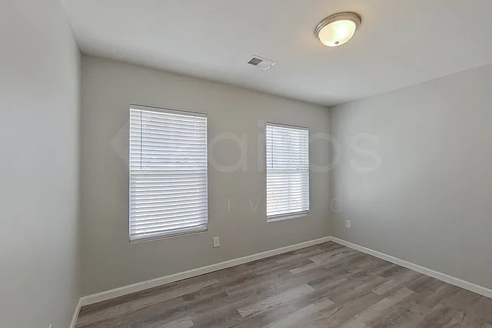 262 Christopher Street Ext — Photo 11