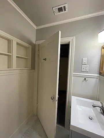 921 N 32nd St — Photo 14