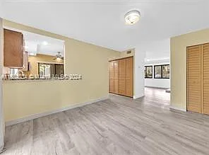 207 Wimbledon Lake Dr — Photo 14