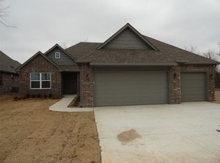 1524 E Pasadena St, Broken Arrow, OK 74011