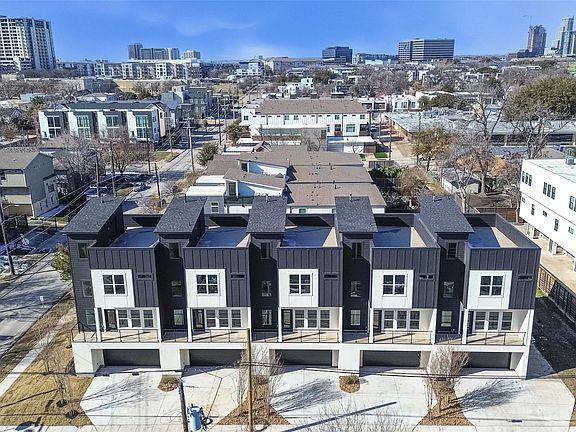 5th image of 2202 N Carroll Ave #104