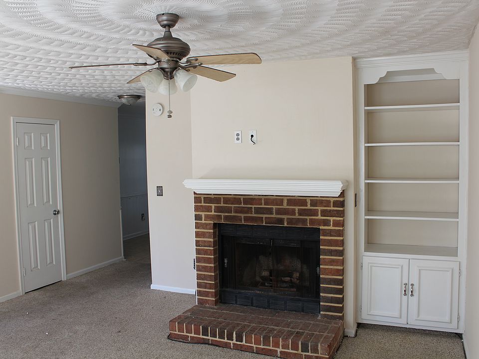 Lg. Den with fireplace