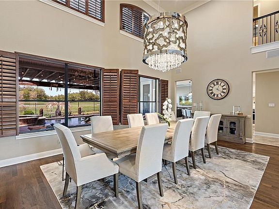 3rd image of 1812 Lakecliff Hills Ln
