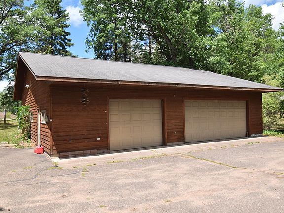 3rd image of 3434 Chenoweth Dr