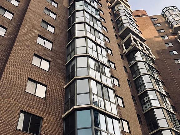 3rd image of 1600 N Oak St APT 604