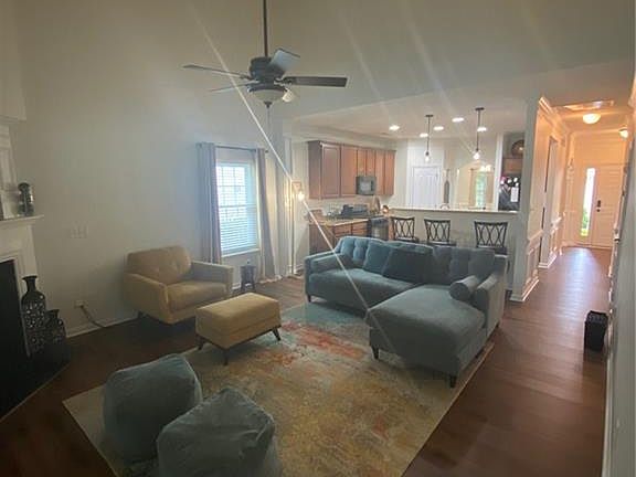 5th image of 1413 Paulonia Way