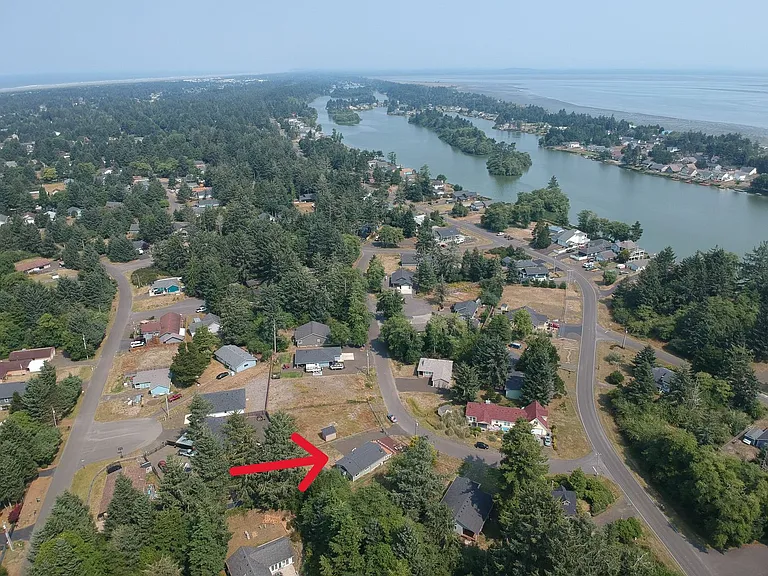 737 Wood Duck Ave SE — Photo 38