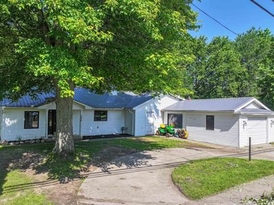 296 S Saginaw St, Montrose, MI, 48457