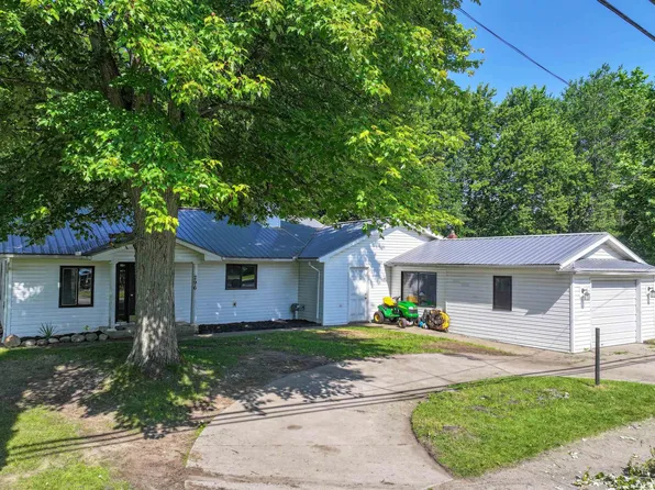 296 S Saginaw St, Montrose, MI 48457