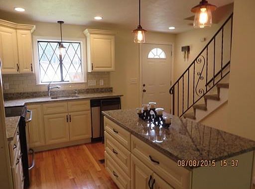 2nd image of 30 Farrwood Dr #30
