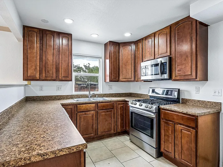 1740 W 52nd Ave — Photo 9
