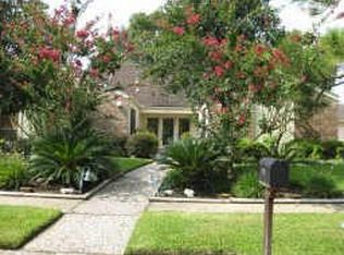 16315 Clearcrest Dr, Houston, TX 77059