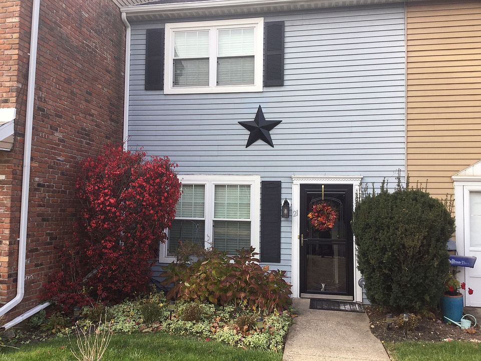 1st image of 21 Bunker Hill Ct