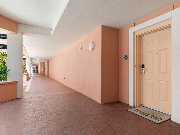 4th image of 200 OCEAN CREST DRIVE #108