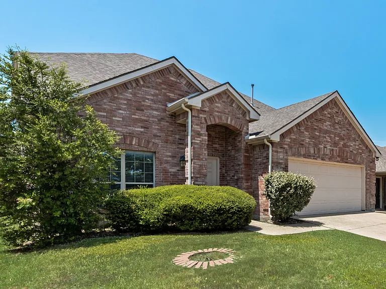 3528 Copper Ridge Dr — Photo 2