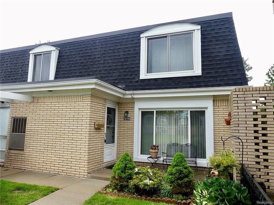1st image of 29744 City Dr #4