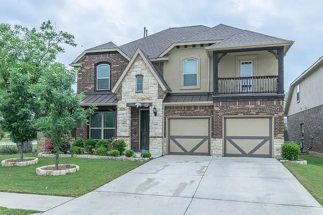 2469 Millbrook Loop — Photo 4