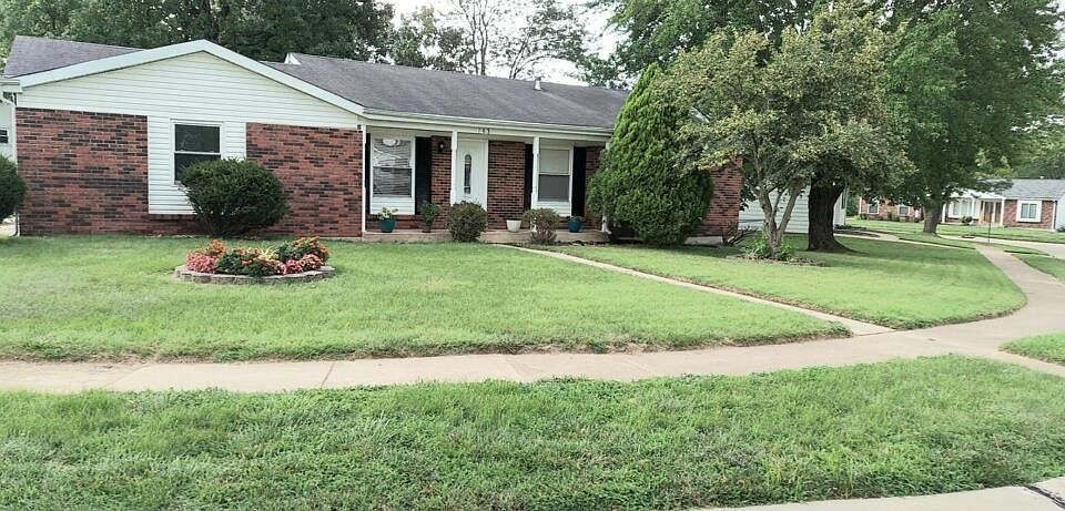 1st image of 763 Watersedge Dr