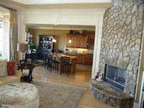 5th image of 1765 Cooper Lake Dr SE