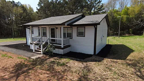970 Jim Daws Rd Photo 1