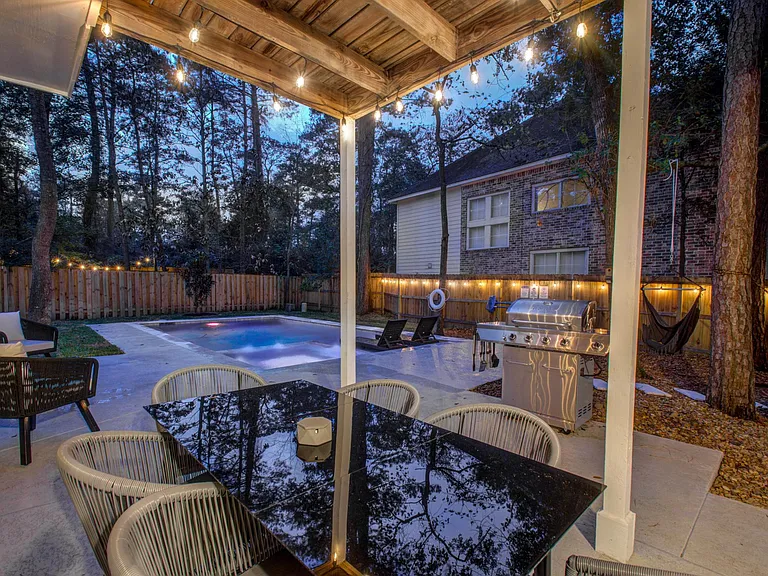 19 Alden Glen Ct — Photo 38
