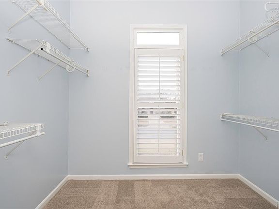 5th image of 9691 Bent Brook Dr