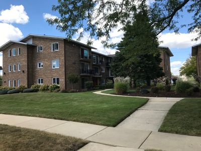 9048 W 140th St APT 1D, Orland Park, IL, 60462