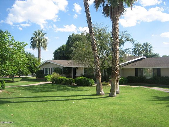 2nd image of 4715 E Calle Del Norte