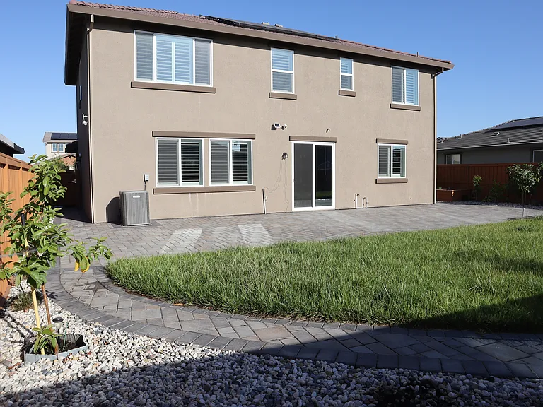 1068 Osprey Dr — Photo 41