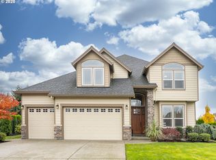 11220 SE Quail Run Dr, Happy Valley, OR 97086